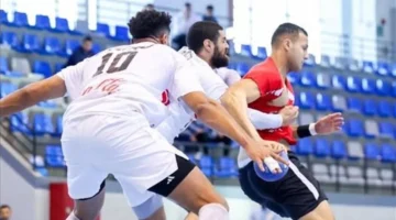 الزمالك يتفوق على الأهلي 22-20 في دوري المحترفين لكرة اليد والصالح يسجل 13 هدفًا